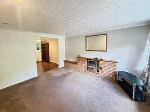Lounge- click for photo gallery